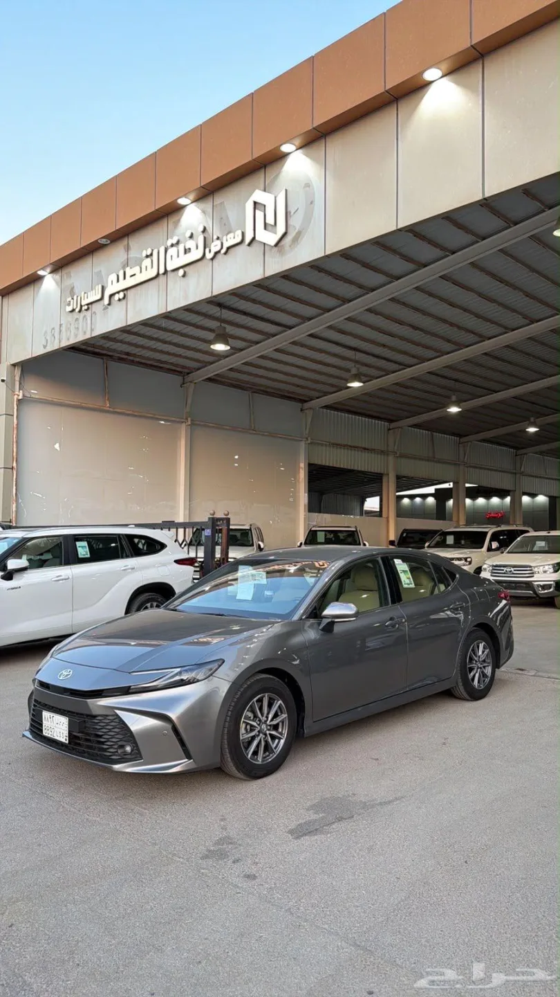 تويوتا كامري 2025 E بنزين